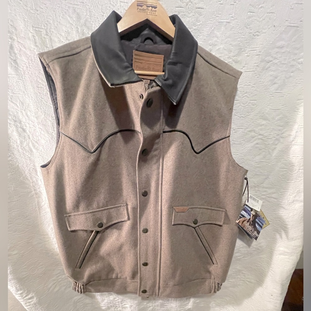 NWT Powder River Outfitters Vest